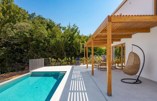 Villa 4 with Pool Soline, Krk, 280 m from beach, by 4Villas - Photo 4