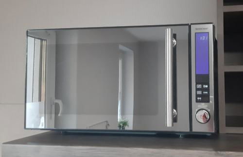 Gelbe Koffer - Große Design-Maisonette in Schiffweiler - Nähe See & Wald - 2 Parkplätze - Self-Check-in - bis 6 Pers - Foto 11