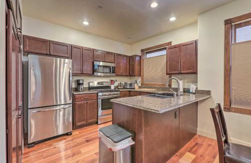 Cozy Central Glenwood Springs Condo with 2 Decks! - Foto 9