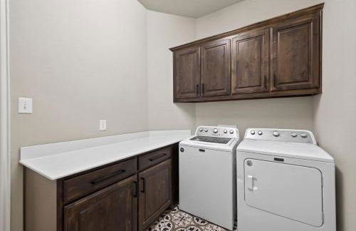 Midlothian Masterpiece with 5 Bedrooms - Foto 13