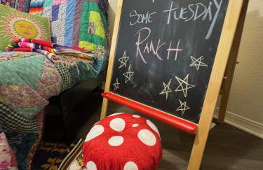 Some Tuesday Ranch - Foto 48