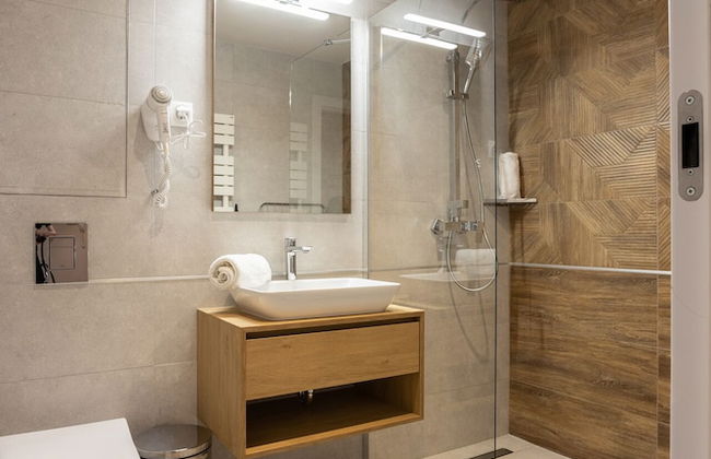 K46 Residence - Photo 57