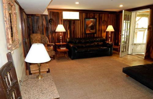 Secluded Cabin Rental for a Large Group Getaway on the Shenandoah River near Luray, Virginia - Photo 19