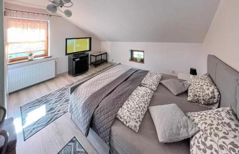 Gorgeous Home In Slawno With Wifi - Foto 21