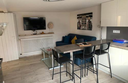 Le repos des escargots - Appartement 3 étoiles - label Qualidog - 1 à 6 personnes avec jardin ombragé et aménagé - Foto 5