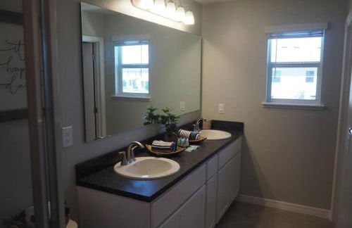 Luxurious Farm Style House - Foto 38