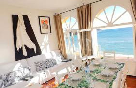 Apartamento con jardín a 11 metros de la playa. CG. - Foto 79