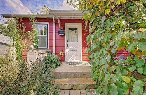 Boho Garden Bungalow Near IU, Downtown, EV Level 2 Station - Foto 1