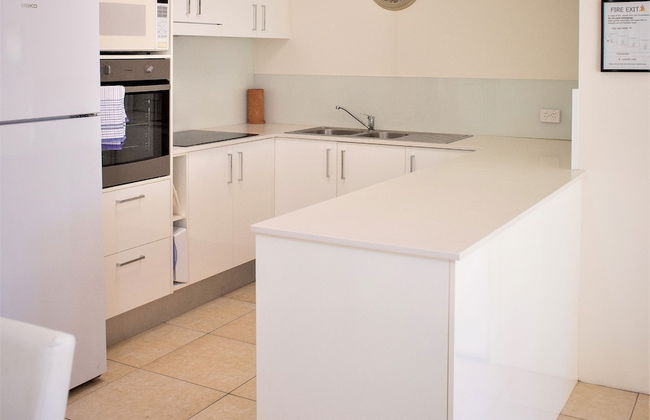 Montana Palms Resort - Photo 17