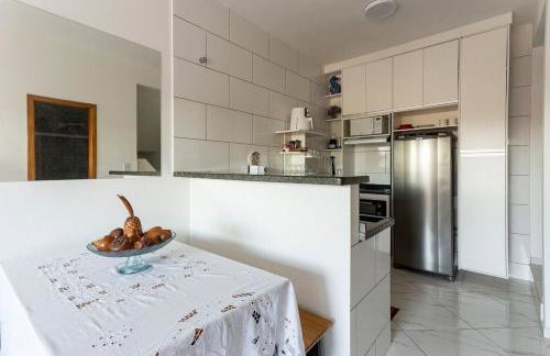 Unamar, conforto em frente a praia! - Foto 15