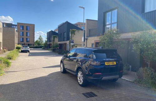 Homely & Warm Trumpington House w Parking, 5 mins drive to Bio Medical Campus, Addenbrooke's & Papworth hospitals - Foto 52