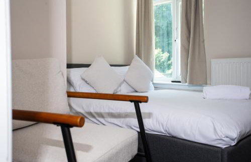 Modern 4BR Home in Dudley - Foto 42