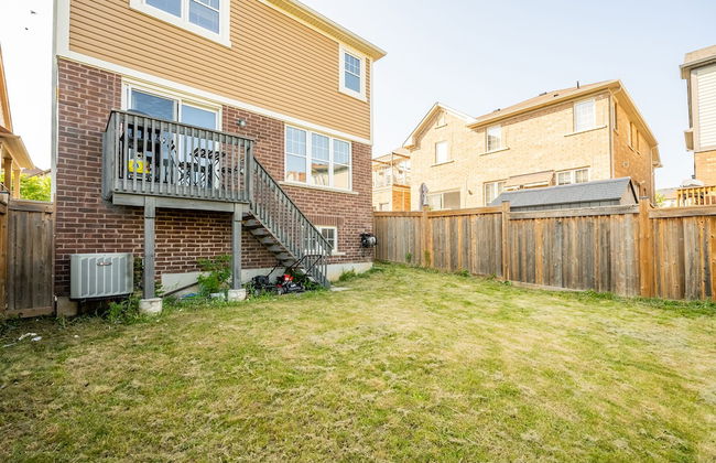 GLOBALSTAY Modern 3 BD House in Brampton - Photo 52