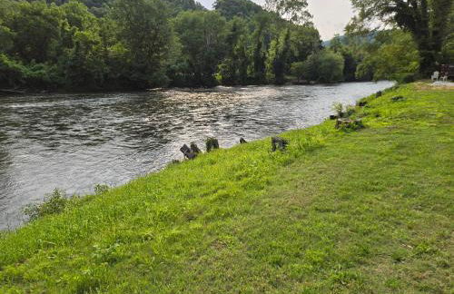 Smoky Mountain Basecamp Just 5 Mins to Harrah Casino - Foto 28