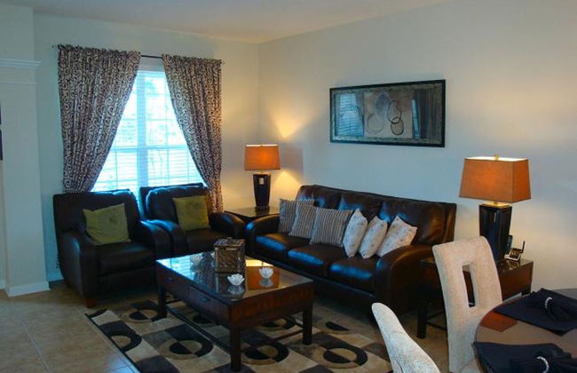 6BR 4BA Home in Windsor Hills by CV-2520 - Foto 25