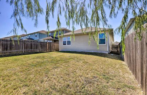 Family Home with Fenced Yard in Austin Suburbs! - Foto 23