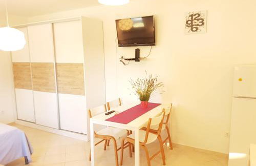 Olive Apartments - Photo 14