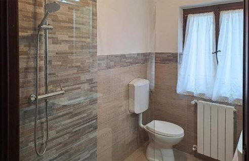 Awesome Apartment In Verni Lu With Wifi - Foto 12