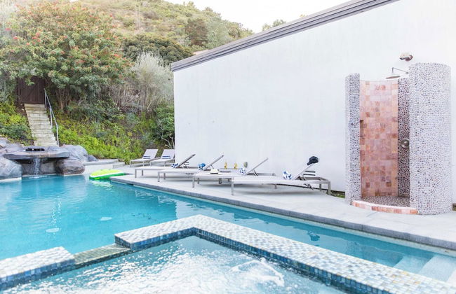 Villa Valencia by Avantstay Entertainers Dream w/ Outdoor Kitchen, Spa & Views - Foto 31