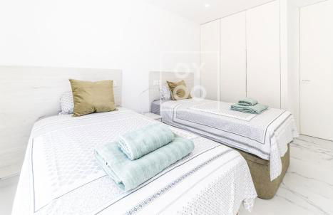 Villa Coral, chic coastal design, saltwater pool - by OYOOSTAYS - Foto 28