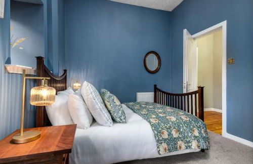 Elegant 3 Bed Apartment in Stirling Near Free Parking and Hill Views - Foto 27