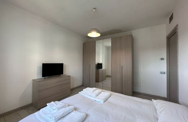 Bilocale Moderno e Confortevole con Terrazzo - Foto 11