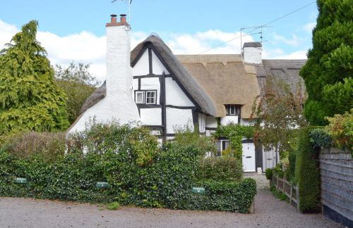 Hathaway Hamlet - Photo 1