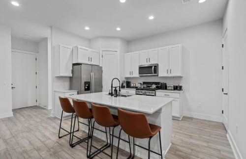 Mega Sized Luxury - Up to 24 Ppl - Downtown Access - Foto 75