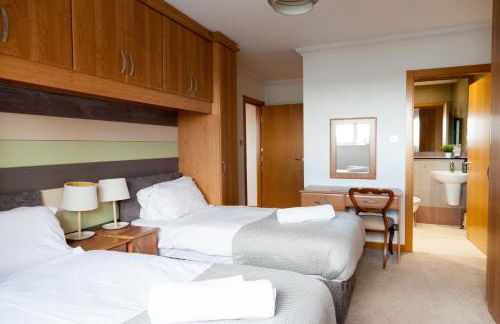 Weekly & Monthly stays in Penthouse for Contractors or Leisure Single or Superking beds available - Foto 25