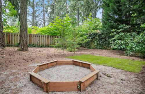 Cozy River Forest Retreat - Foto 34