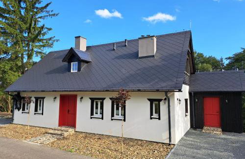 Czerwone Drzwi - Foto 2