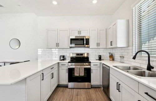 Gleaming Contemporary Home in Buckeye with Pool,BBQ - Foto 16