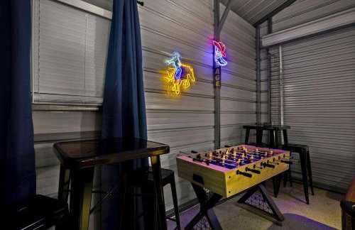 5BR w Pool, Golf Simulator, Game Room & EV Charger - Foto 56