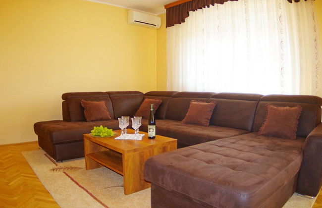 Peaceful Villa in Jursici With Private Pool - Foto 13