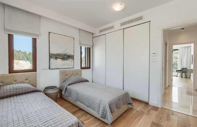 Aphrodite Hills Junior Elite Uj01 - Photo 15