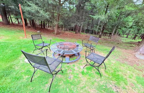 Bethel Escape Hot Tub 4 beds Game Room and Fire pit Fully Stocked Kitchen - Foto 35