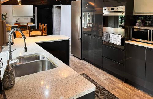 New Hall, Elland - Foto 5