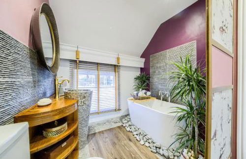 Penthouse On Waterside With River Views, Private Parking & Secluded Hot Tub - Foto 7