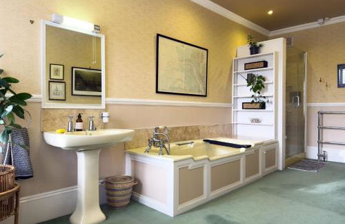 Eden Mount, Wetheral, characteful, spacious home overlooking village green, close to M6 - Foto 27