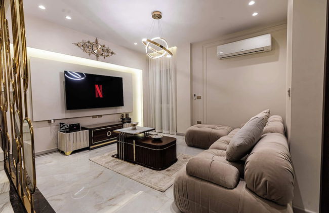 Xuru Stays I Imperial & Inviting 3bdr Duplex w/ Roof @new Cairo - Foto 25