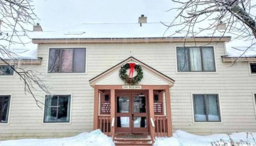 Mt Snow Condo with Pool Mountain Views Half Mile to Mtn - Foto 3