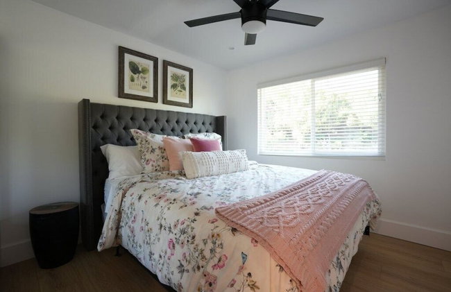 Coming Mid-April 2023! Beautifully upgraded two-story home with backyard oasis - Foto 14