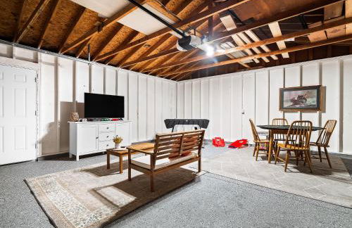 Lake Cottage with Hot Tub and Game Room - Foto 66