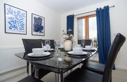 2-Bed Duplex Apartment | Sleeps 6 | Ideal for Contractors, NHS & Tourism Guests - Foto 4