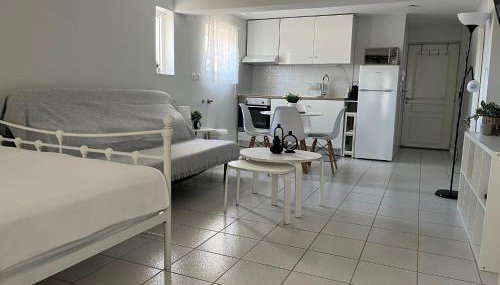 Cozy Mycenae Escape Near Ruins - Foto 3