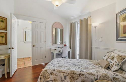 Relaxed Tropical NAPLES Retreat 5 mi to Beach home - Photo 16