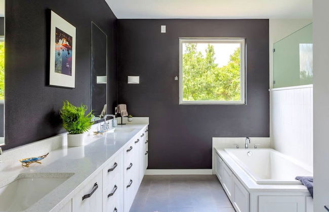 5 000 SQ FT Private 10br Compound DT 6 Min Drive - Photo 37