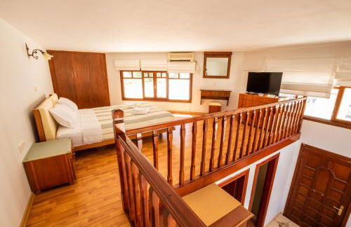 Melina Kyra Panagia - Foto 16