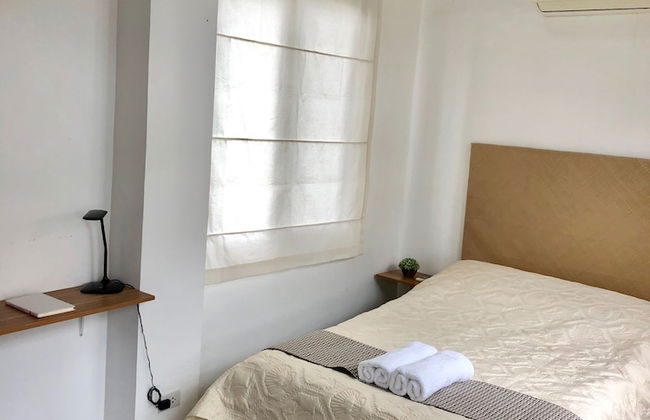 The Whitehouse by the Sea - Photo 11