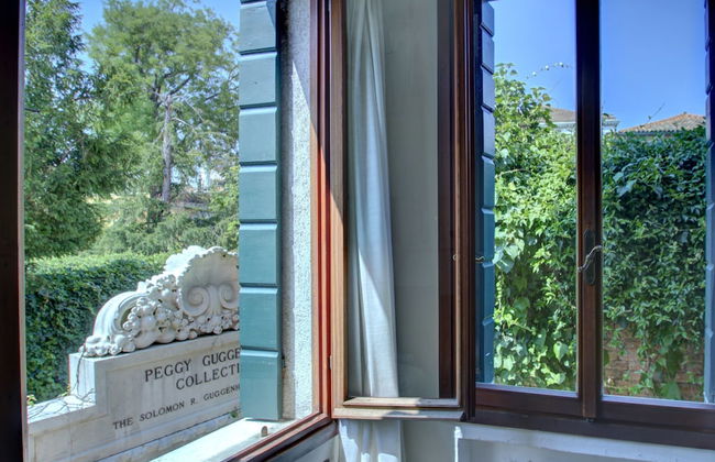 PEGGY-Guggenheim - Photo 30